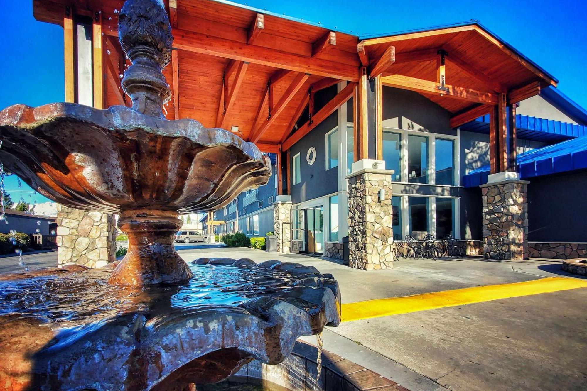 Cielo Hotel Bishop-Mammoth, Ascend Hotel Collection Exterior photo